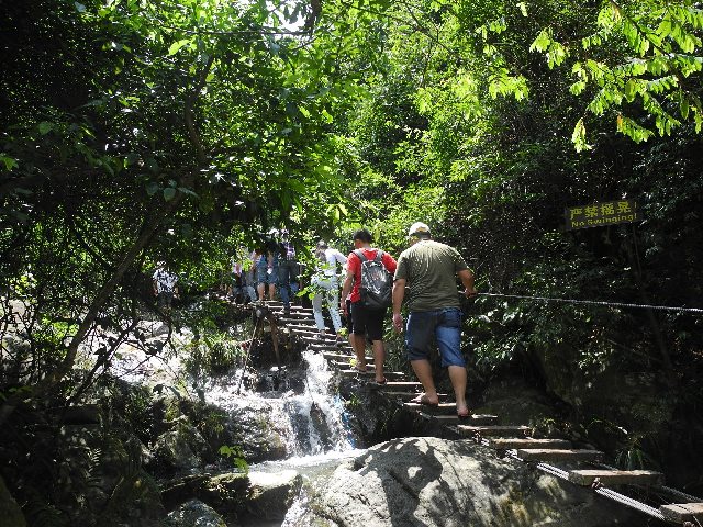 2015年优惠活动办理大厅科技旅游报道