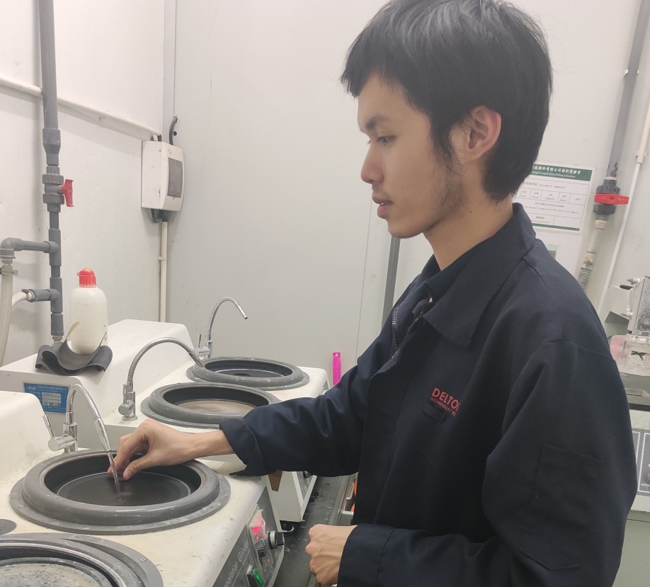 无奋斗，，，，不青春|优惠活动办理大厅科技七位优异青年月表！