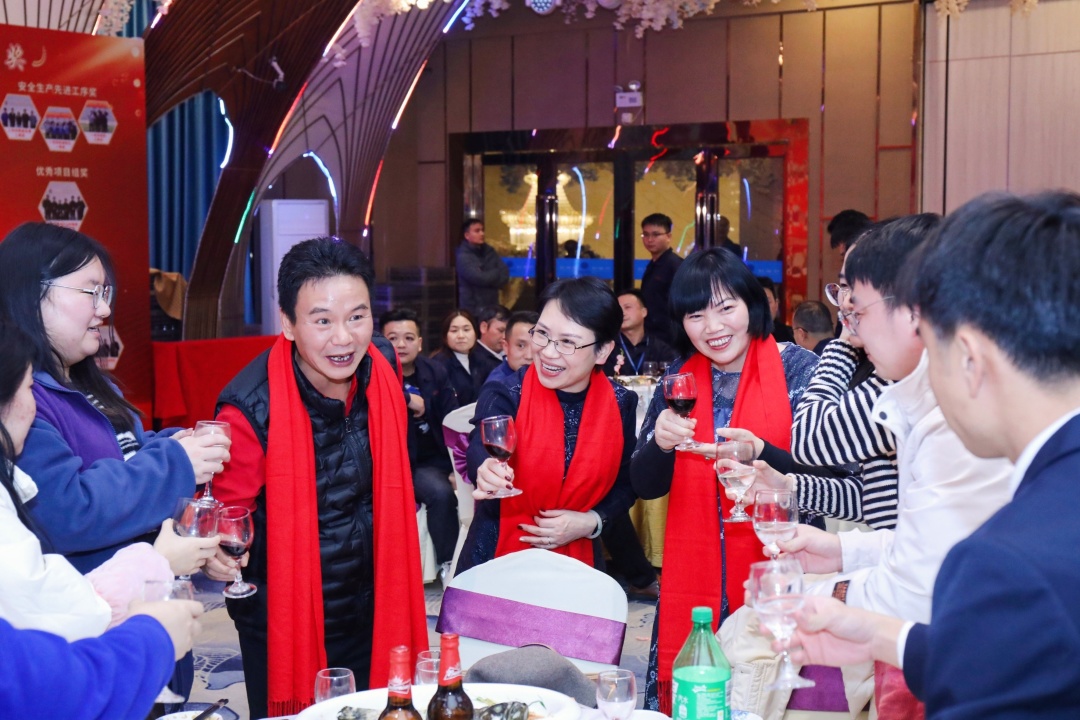 筚路蓝缕度十载，，，，，如日方升新征程|优惠活动办理大厅科技2022年度优异表扬仪式圆满竣事