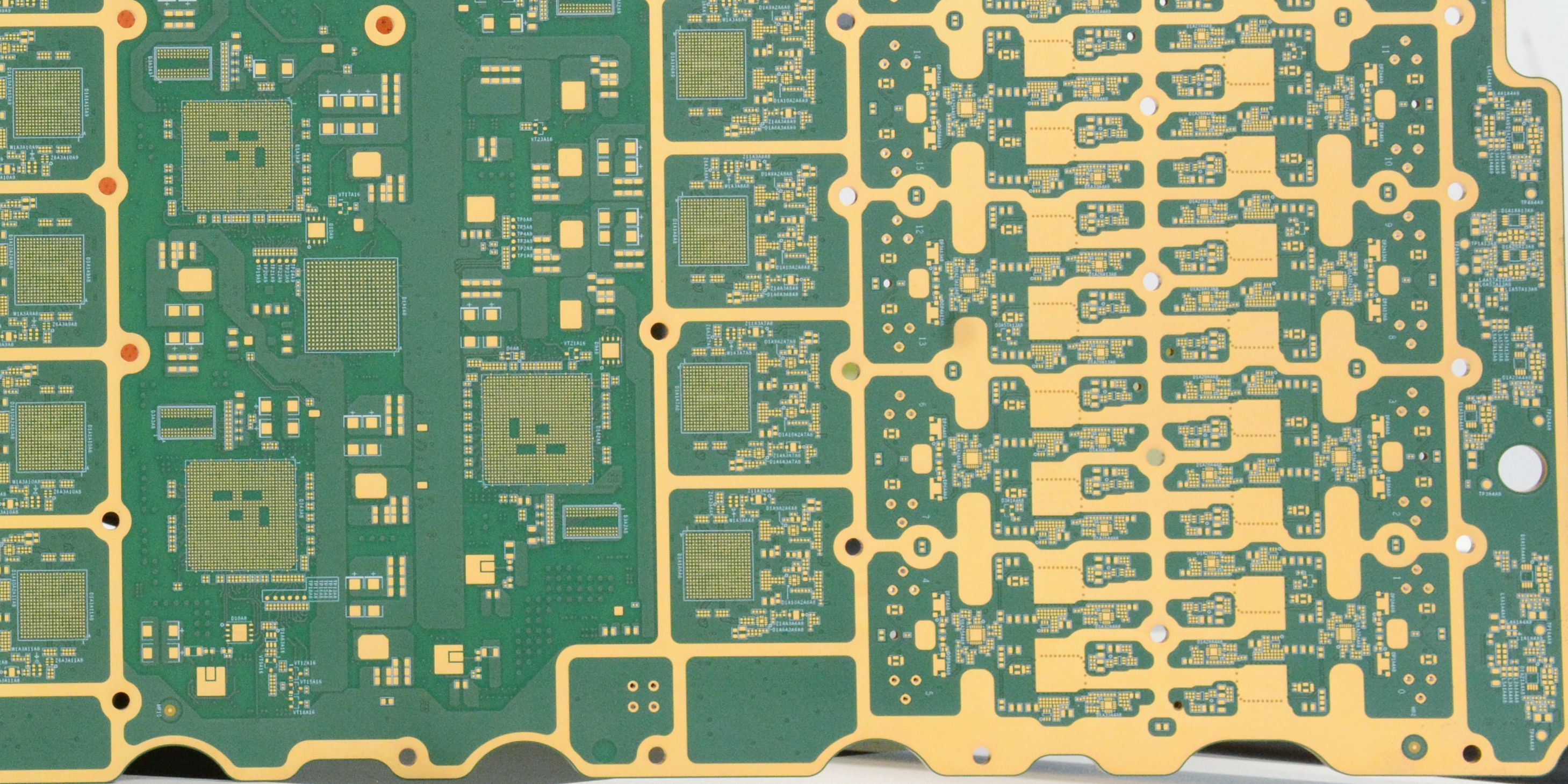 AAU模？榘--5G通讯PCB